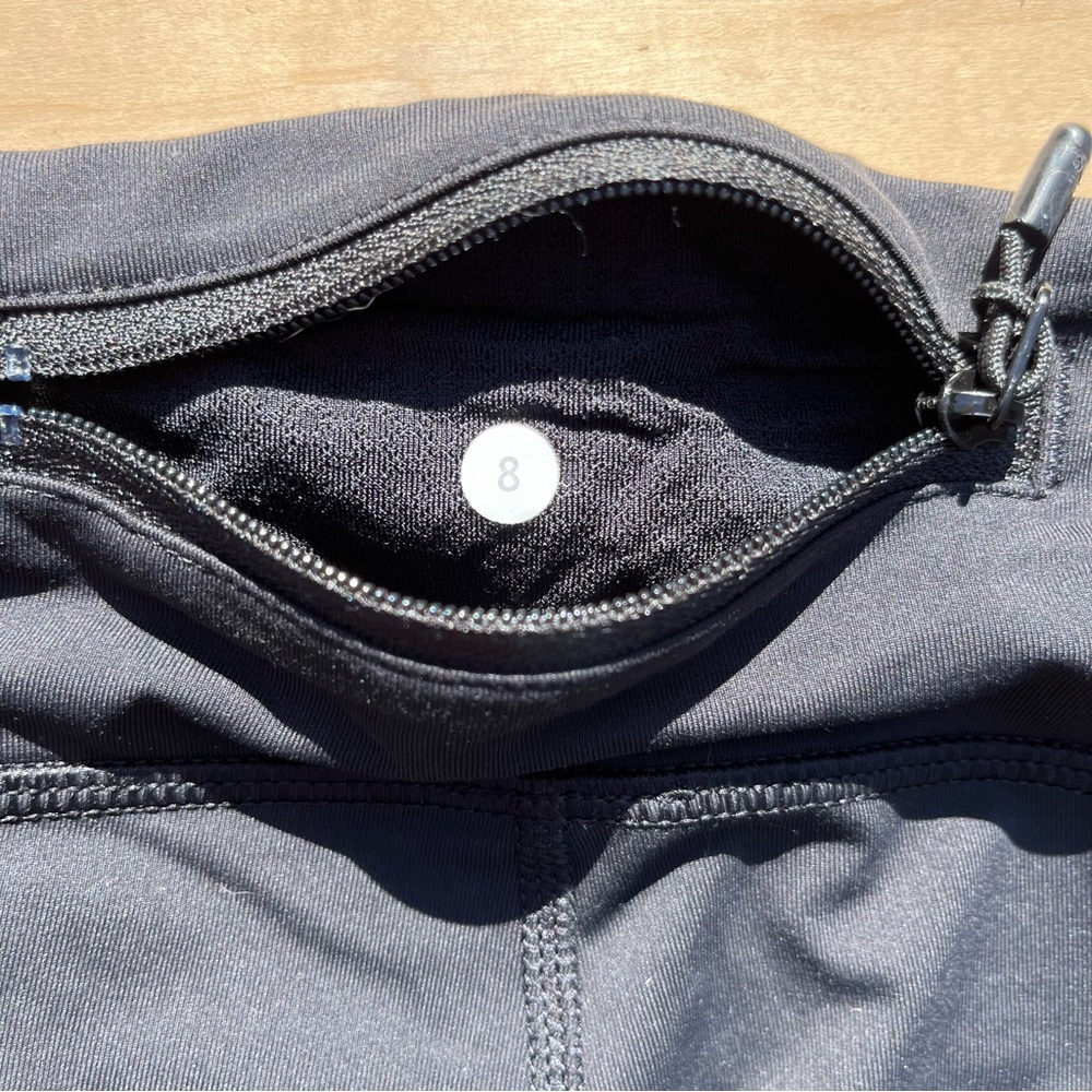 Lululemon Run Fast Free Crop Sz 8 Black, Ruffle Reflective Power Luxtreme - Picture 12 of 14